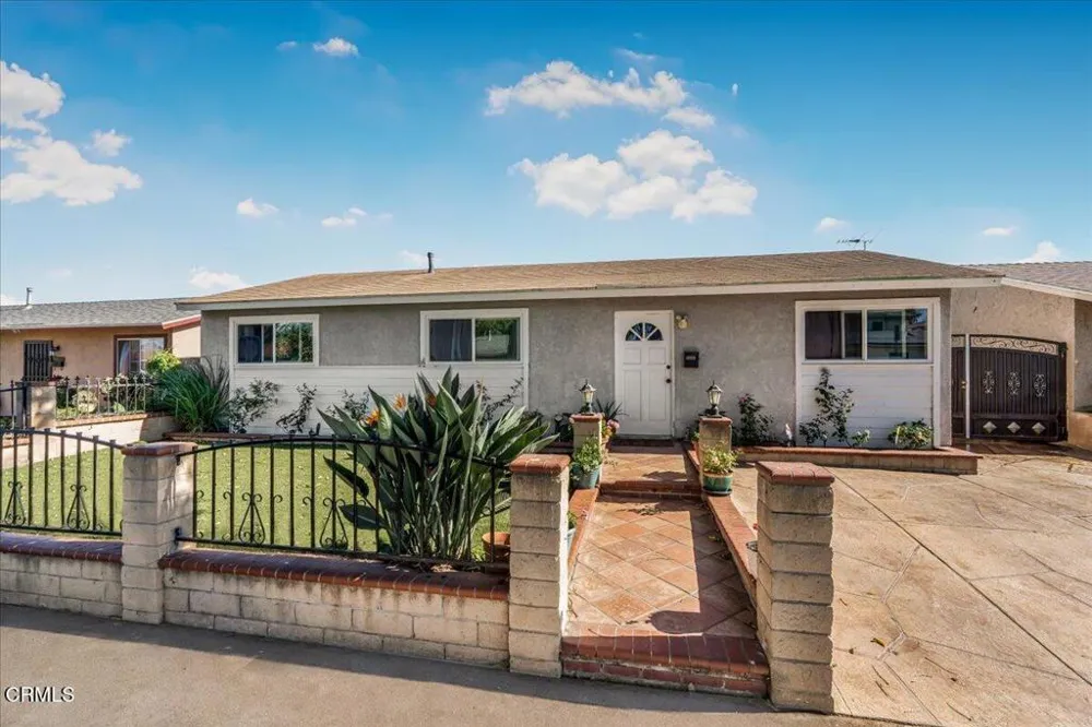 1844 Macarthur Place Oxnard, CA 93033