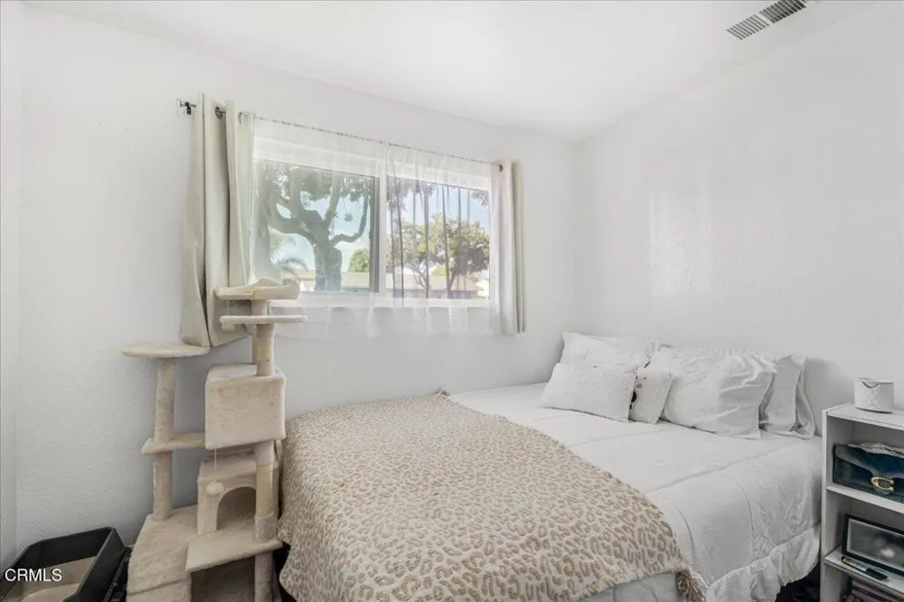 1844 Macarthur Place Oxnard, CA 93033
