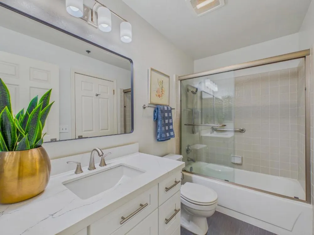 1271 Poplar Avenue #209 Sunnyvale, CA 94086