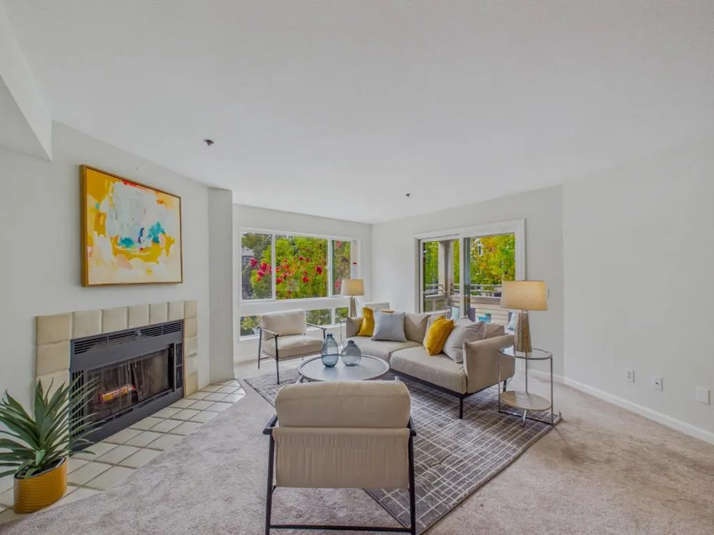 1271 Poplar Avenue #209 Sunnyvale, CA 94086