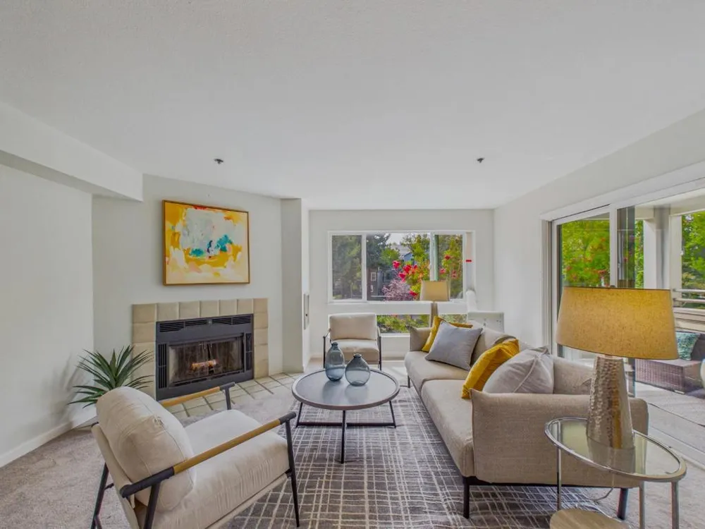 1271 Poplar Avenue #209 Sunnyvale, CA 94086