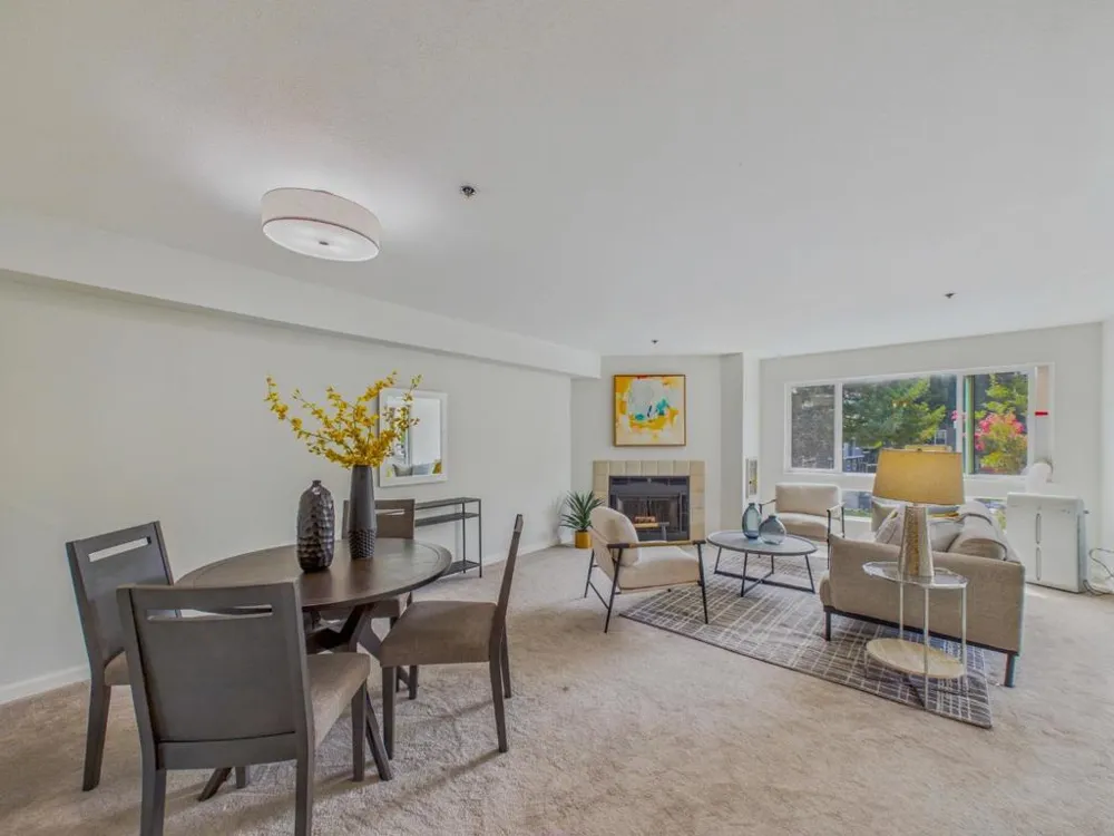 1271 Poplar Avenue #209 Sunnyvale, CA 94086
