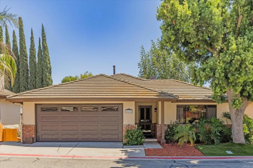 1679 Madrone Glen Escondido, CA 92027