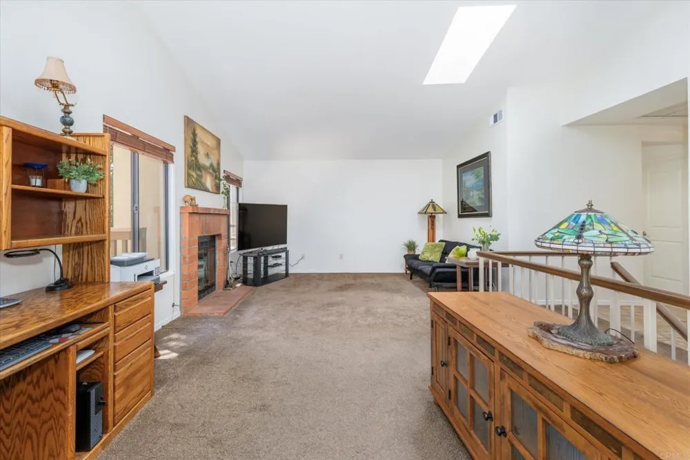 1679 Madrone Glen Escondido, CA 92027