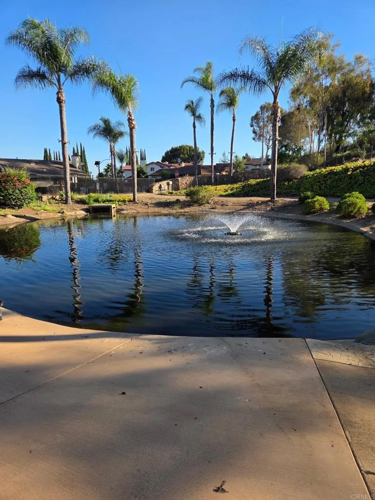 1679 Madrone Glen Escondido, CA 92027