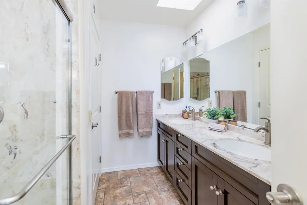 1679 Madrone Glen Escondido, CA 92027