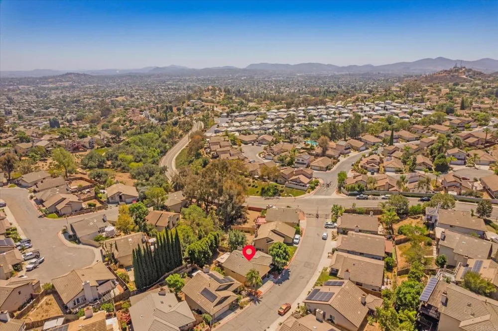 1679 Madrone Glen Escondido, CA 92027