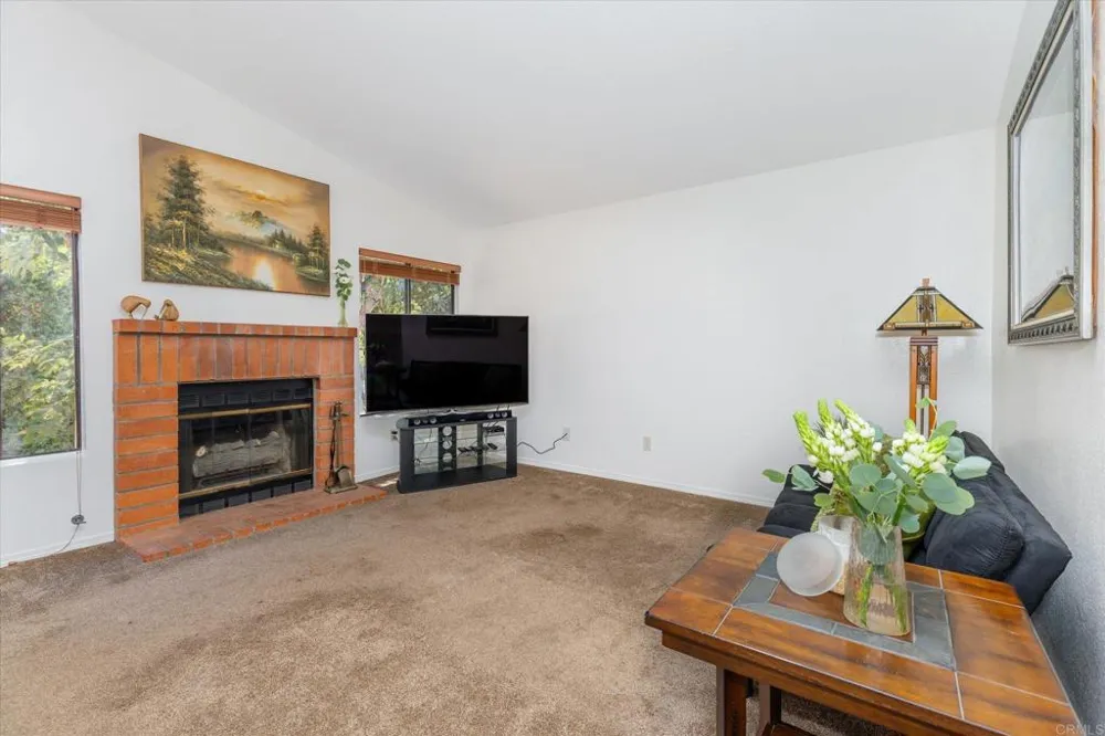 1679 Madrone Glen Escondido, CA 92027