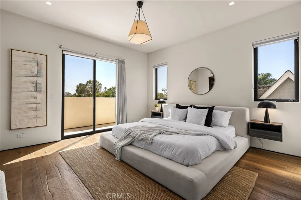 6517 Colgate Avenue Los Angeles, CA 90048