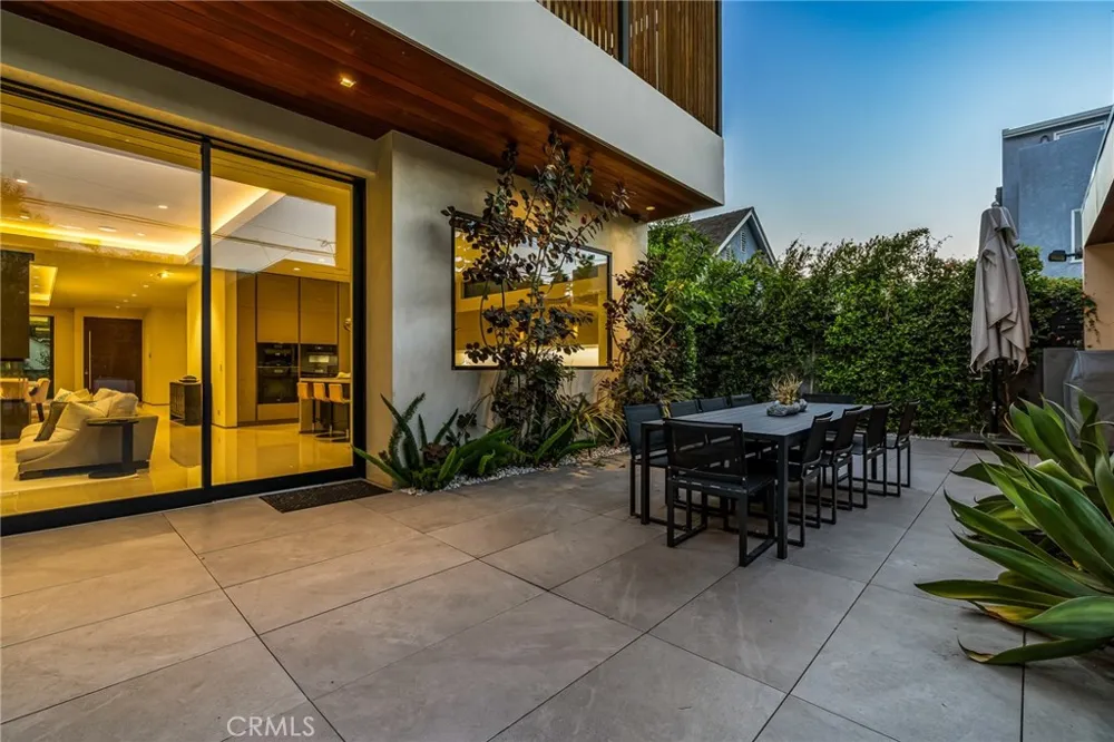 6517 Colgate Avenue Los Angeles, CA 90048