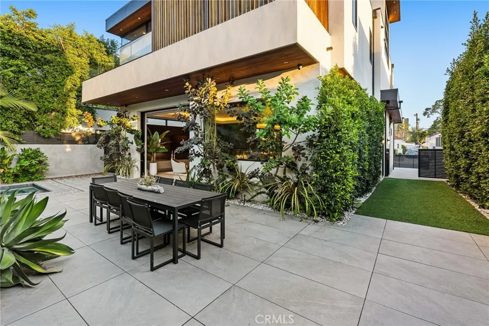 6517 Colgate Avenue Los Angeles, CA 90048