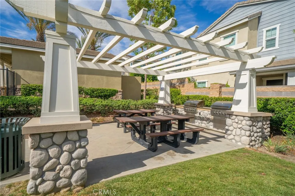 1606 Pear Tree Place Upland, CA 91784