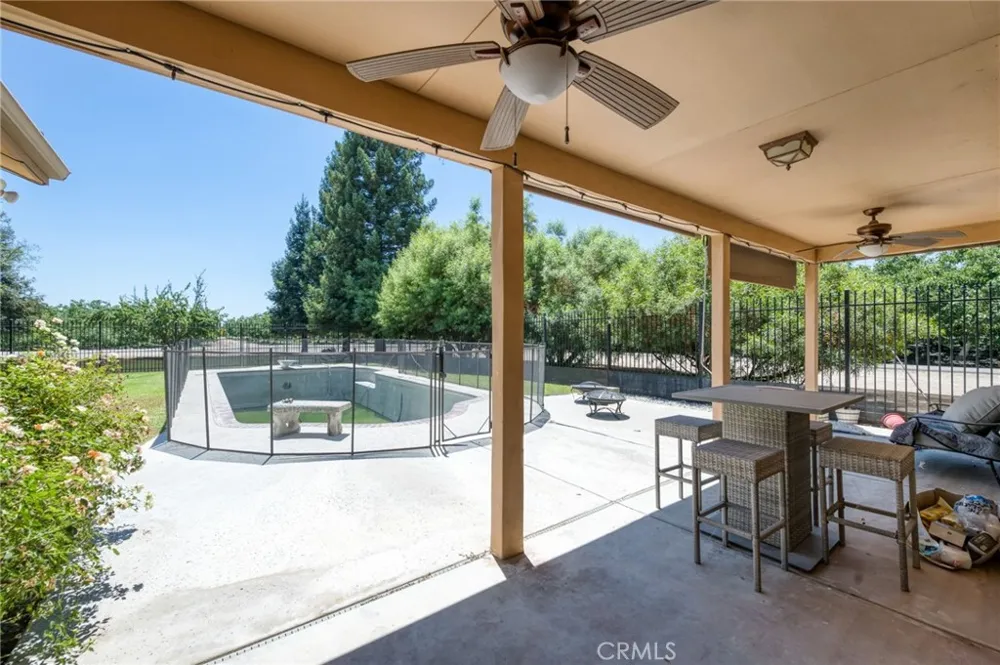 13715 E Nebraska Kingsburg, CA 93631