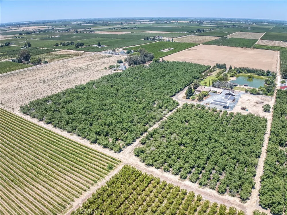 13715 E Nebraska Kingsburg, CA 93631