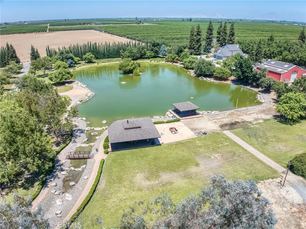 13715 E Nebraska Kingsburg, CA 93631