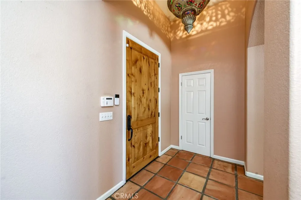 13715 E Nebraska Kingsburg, CA 93631