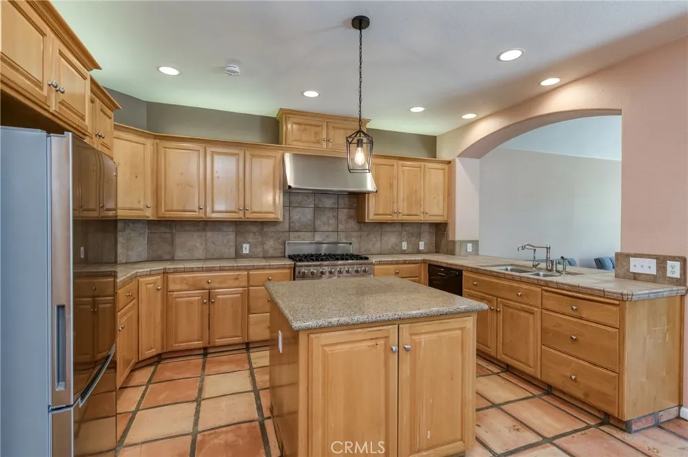 13715 E Nebraska Kingsburg, CA 93631