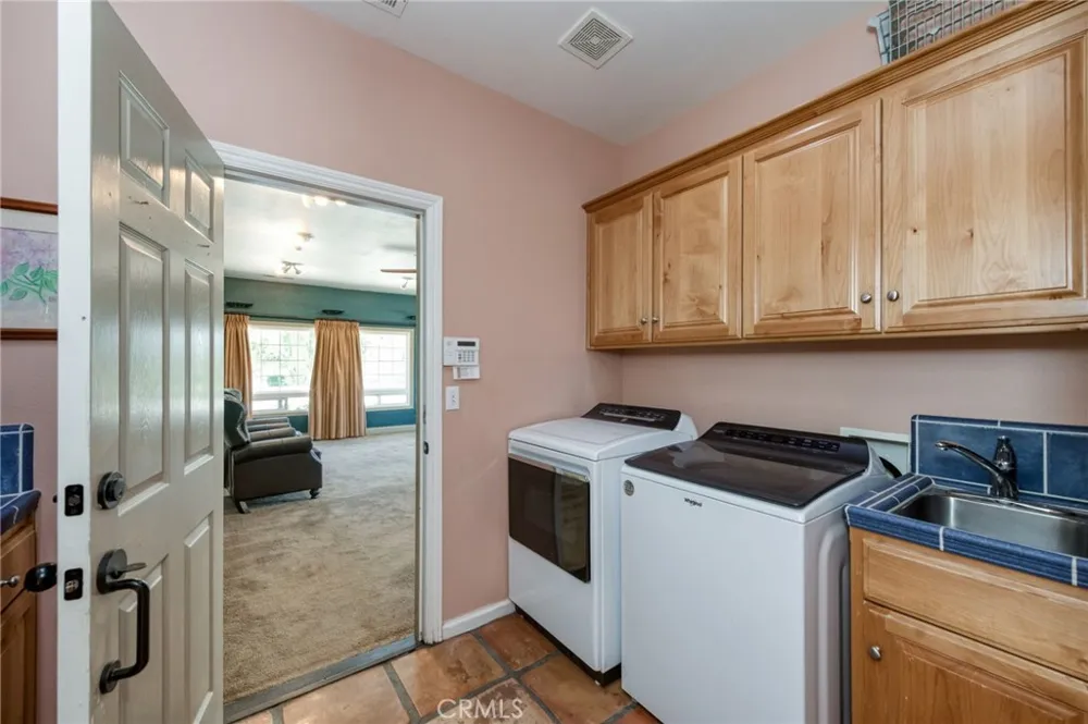 13715 E Nebraska Kingsburg, CA 93631