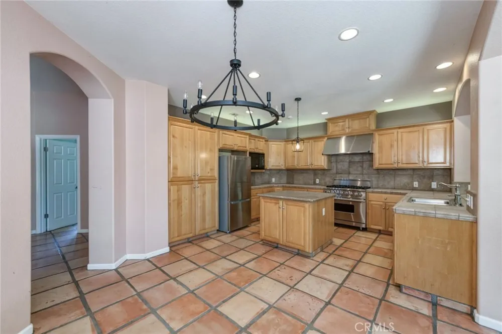 13715 E Nebraska Kingsburg, CA 93631