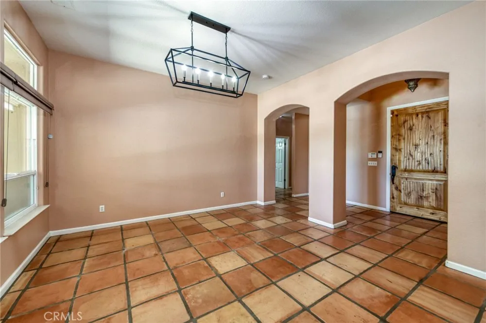 13715 E Nebraska Kingsburg, CA 93631