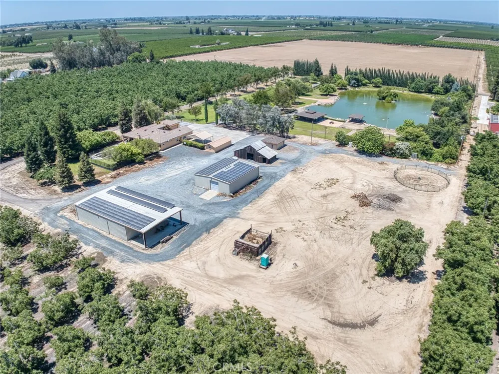13715 E Nebraska Kingsburg, CA 93631