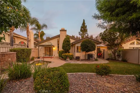41519 Avenida De La Reina