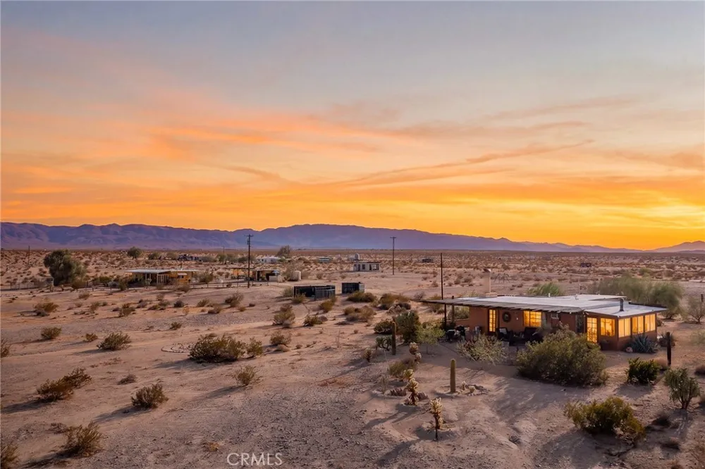5188 Godwin 29 Palms, CA 92277