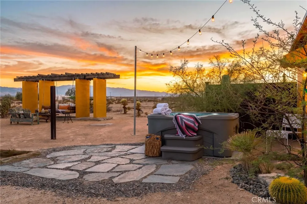 5188 Godwin 29 Palms, CA 92277