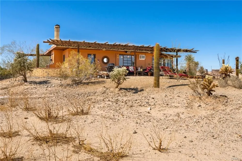 5188 Godwin 29 Palms, CA 92277
