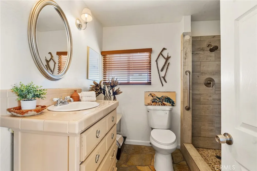 5188 Godwin 29 Palms, CA 92277