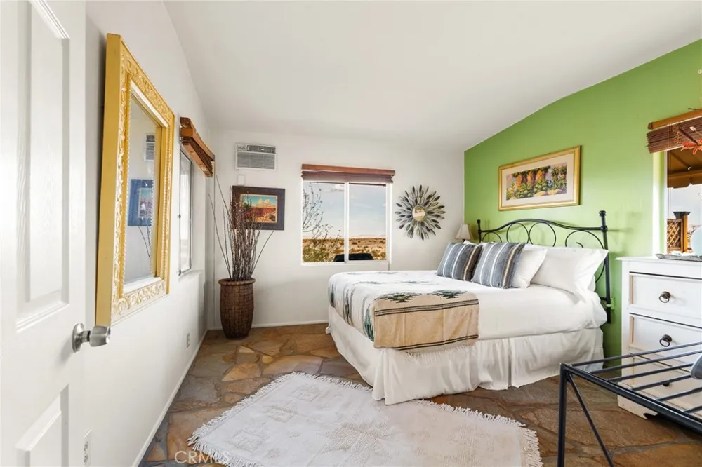 5188 Godwin 29 Palms, CA 92277