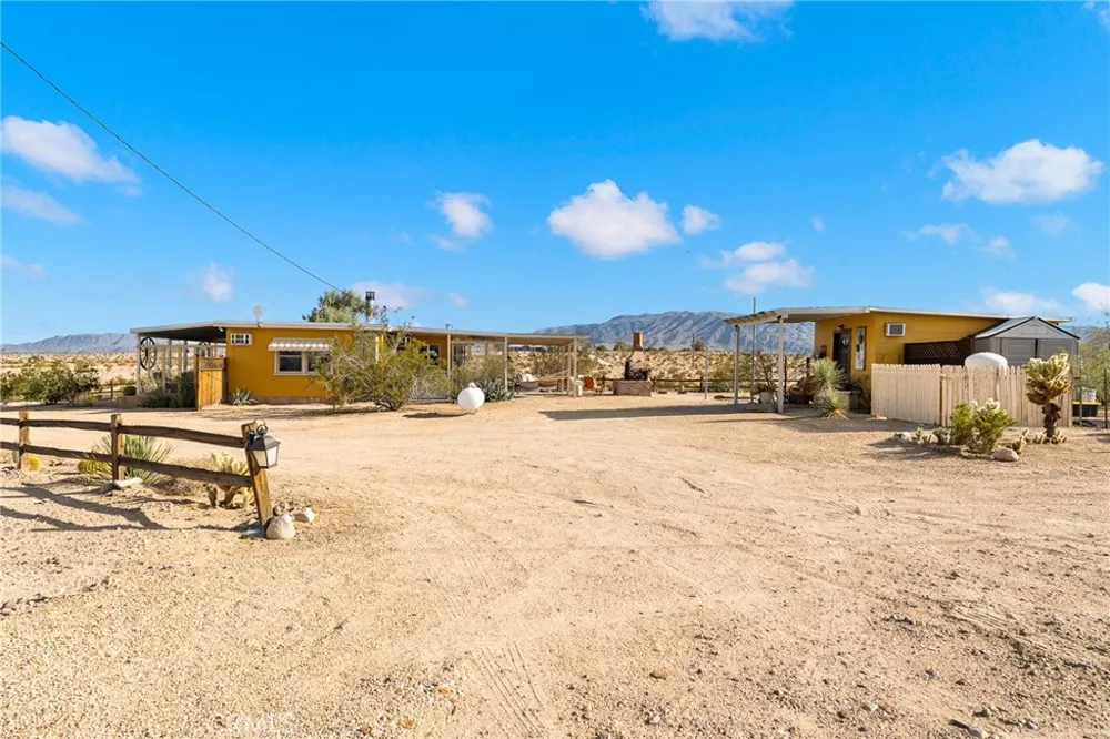 5188 Godwin 29 Palms, CA 92277
