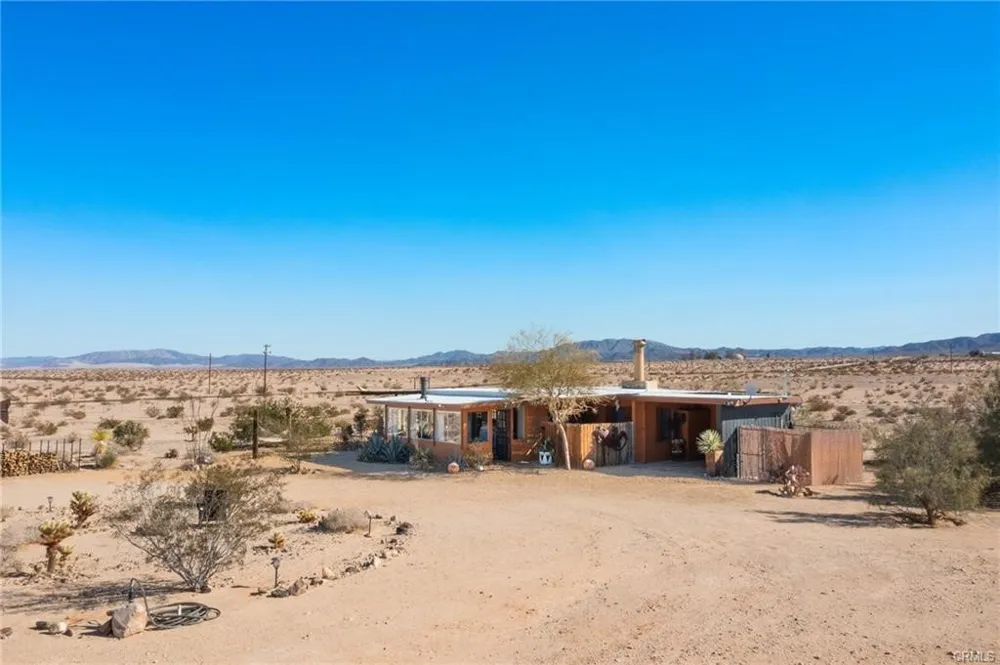 5188 Godwin 29 Palms, CA 92277
