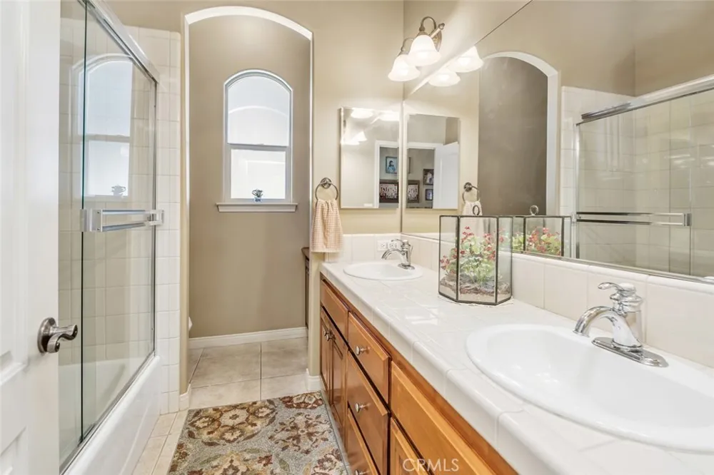 1909 Ordsall Bakersfield, CA 93311