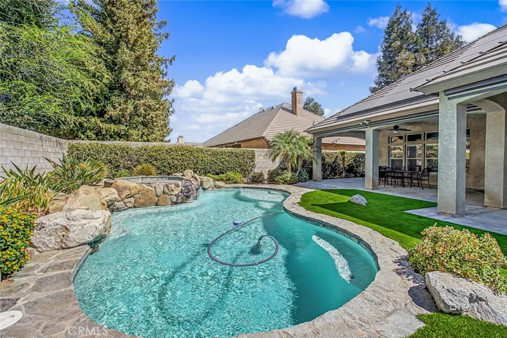 1909 Ordsall Bakersfield, CA 93311