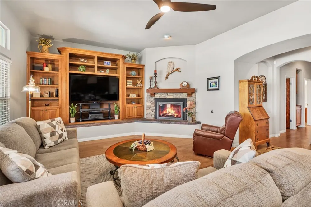 1909 Ordsall Bakersfield, CA 93311