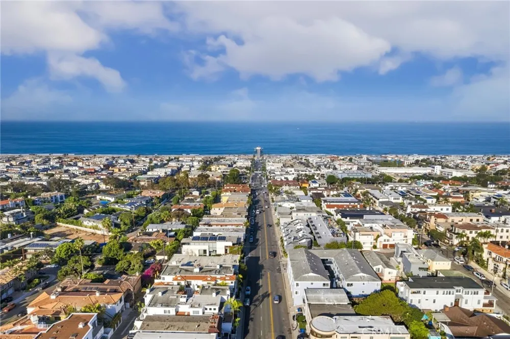 716 Manhattan Beach Boulevard Manhattan Beach, CA 90266