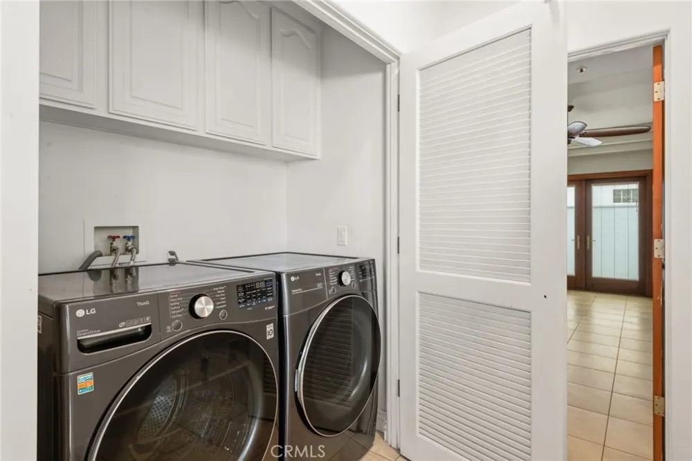 716 Manhattan Beach Boulevard Manhattan Beach, CA 90266
