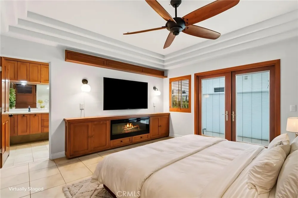 716 Manhattan Beach Boulevard Manhattan Beach, CA 90266