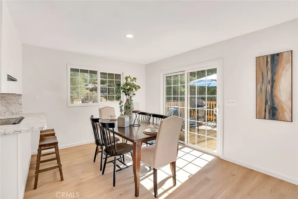 40403 Road 425a Oakhurst, CA 93644