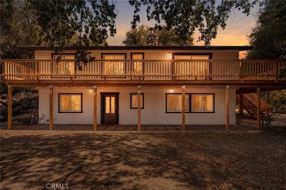 40403 Road 425a Oakhurst, CA 93644