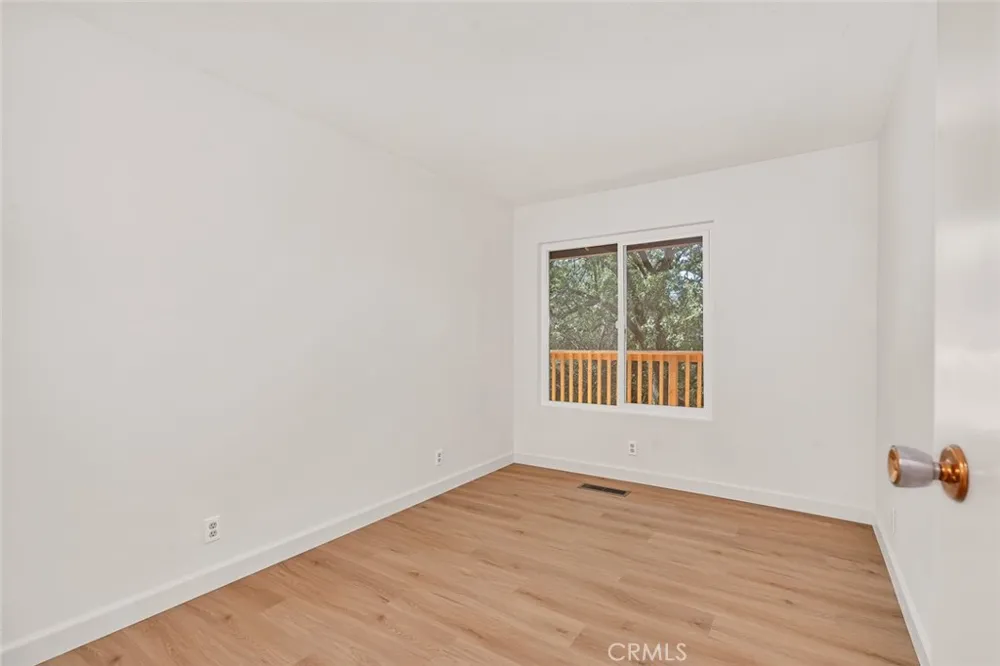 40403 Road 425a Oakhurst, CA 93644