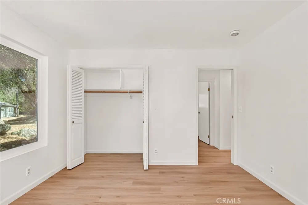 40403 Road 425a Oakhurst, CA 93644