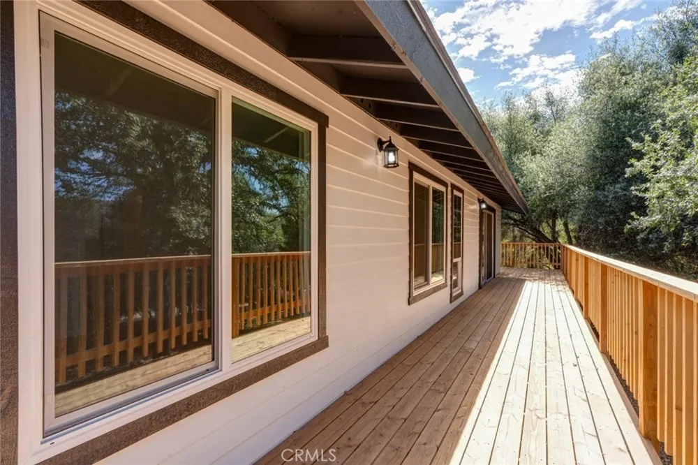 40403 Road 425a Oakhurst, CA 93644