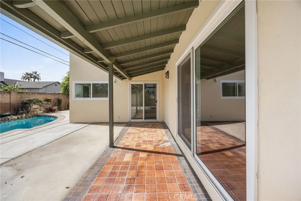 2074 S Gail Lane Anaheim, CA 92802
