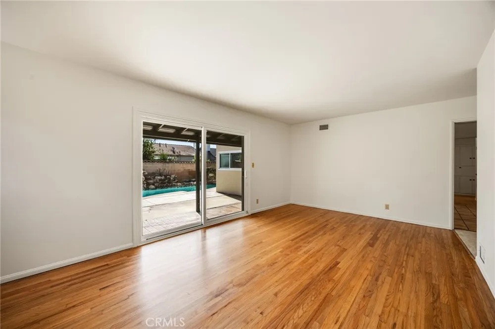 2074 S Gail Lane Anaheim, CA 92802