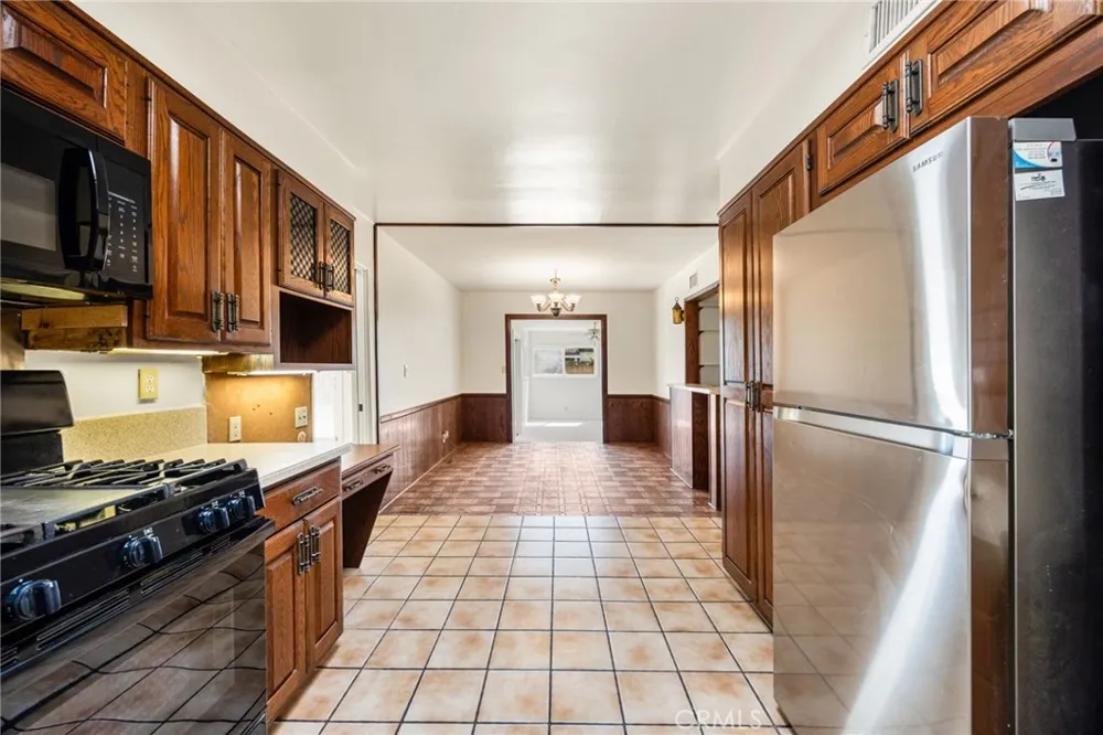 2074 S Gail Lane Anaheim, CA 92802