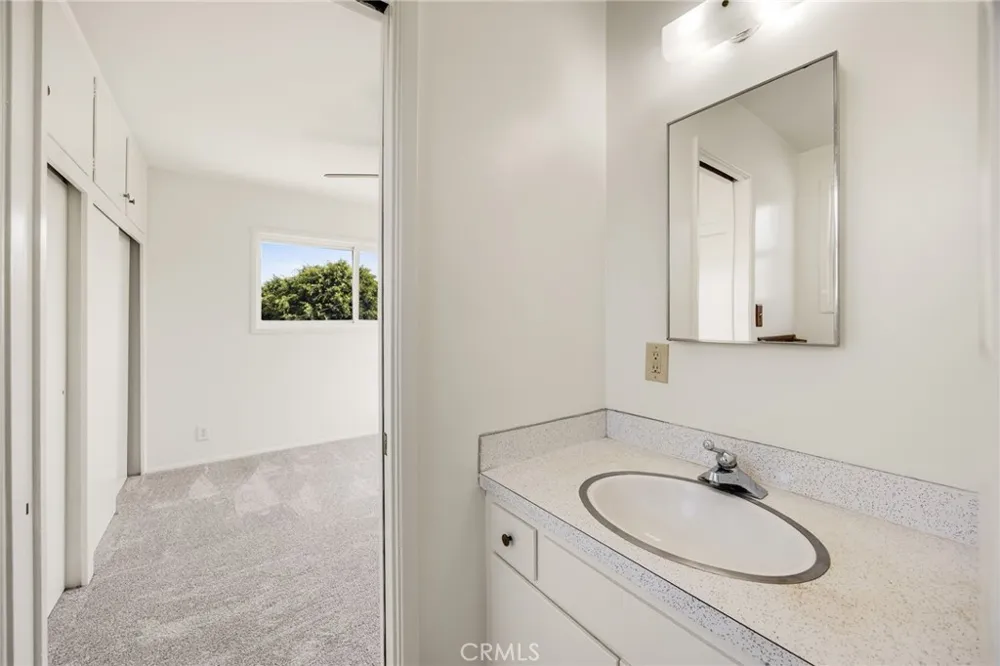 2074 S Gail Lane Anaheim, CA 92802