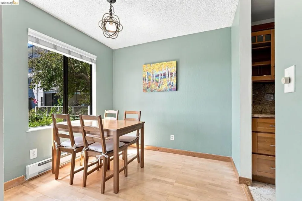 3 Commodore #158 Emeryville, CA 94608