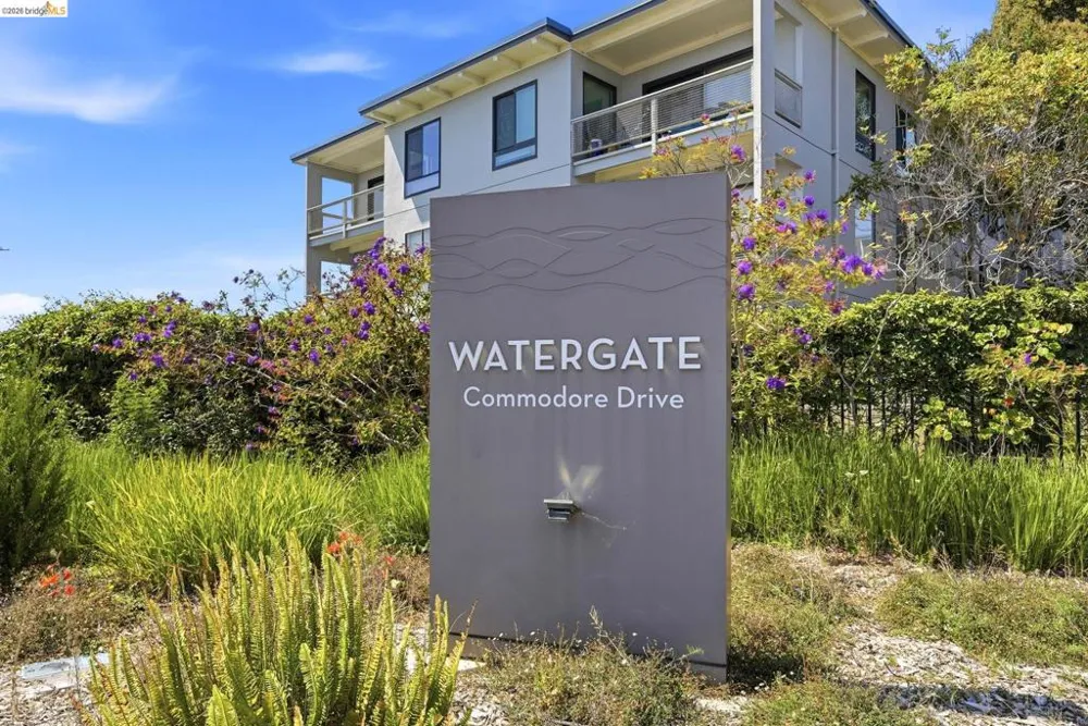 3 Commodore #158 Emeryville, CA 94608